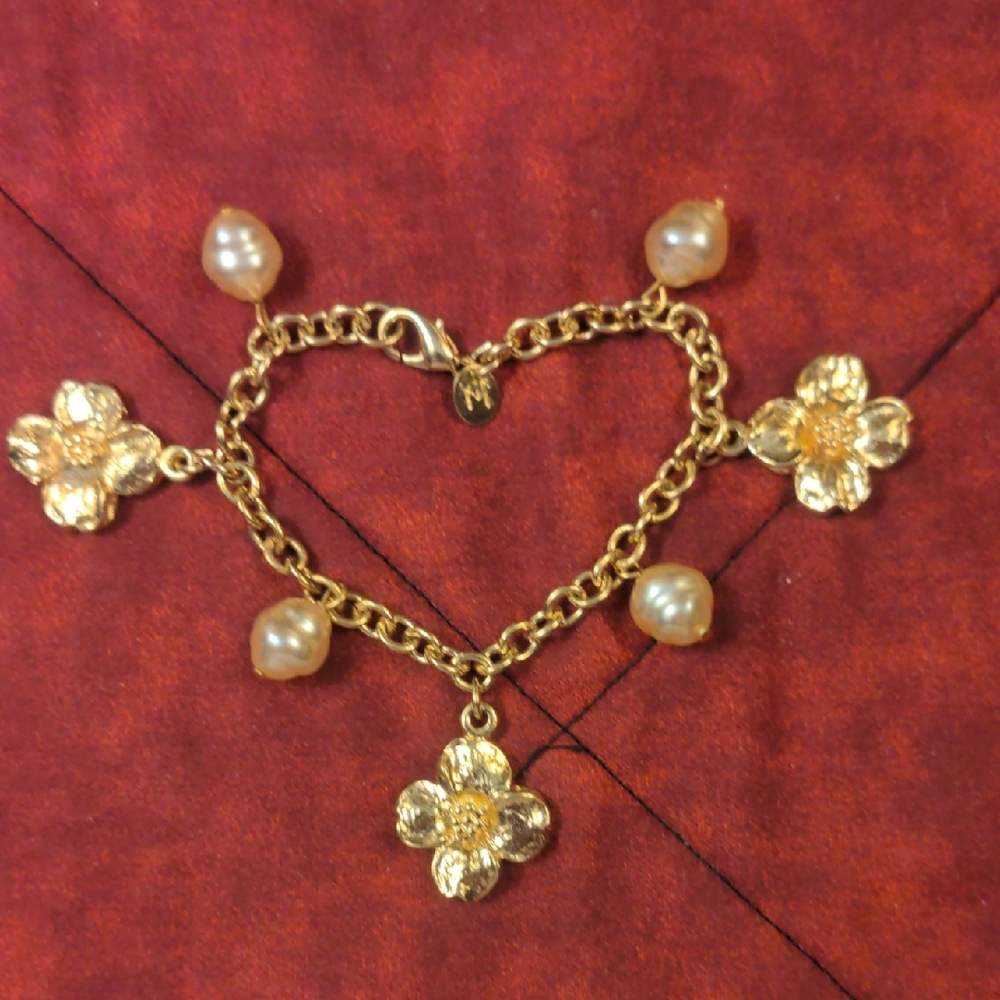 Norma Jean Vintage Charm Bracelet Pearls And Dogwood Blossoms